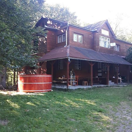 Szurdok Panzió BaileTusnad Exterior foto